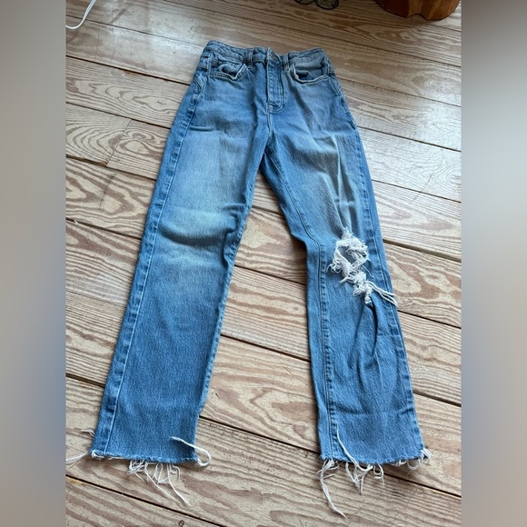 Forever 21 Denim - Forever 21 Distressed Blue Jeans size 24